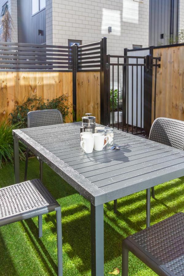 Modern Townhouse Cashel Street 2 Bed 2 Bath Lejlighed Christchurch Eksteriør billede