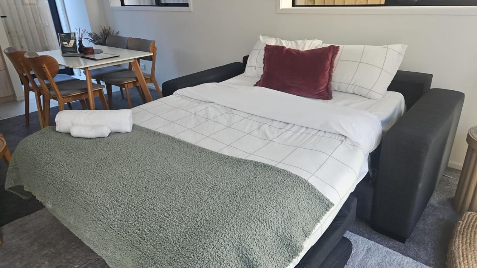 Modern Townhouse Cashel Street 2 Bed 2 Bath Lejlighed Christchurch Eksteriør billede